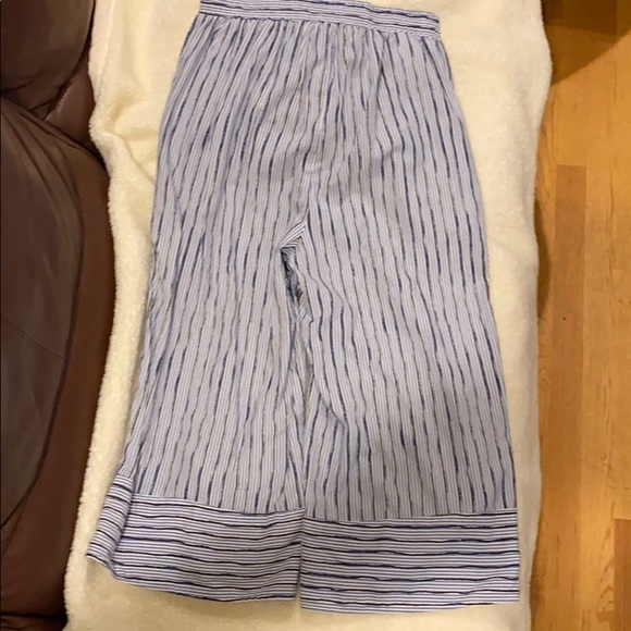 Linen stripped cropped pants with elastic waist - Picture 2 of 4